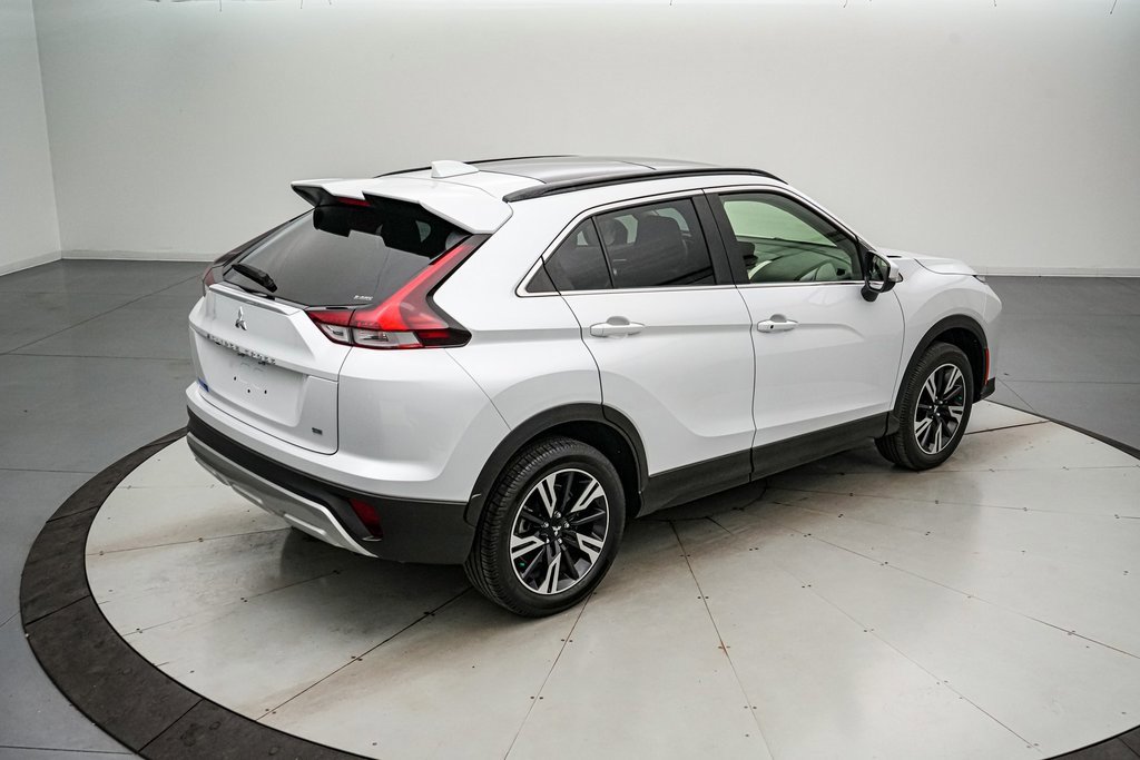 Used 2023 Mitsubishi Eclipse Cross SE image 4