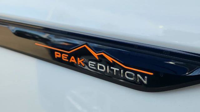 Used 2025 Volkswagen Atlas Peak Edition SE image 39