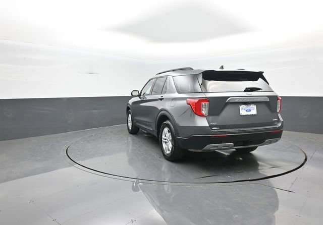 Certified 2022 Ford Explorer XLT w/ Equipment Group 202A image 5