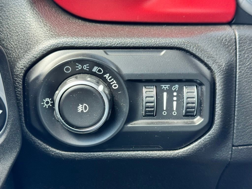Used 2018 Jeep Wrangler Rubicon AWD/4WD image 33