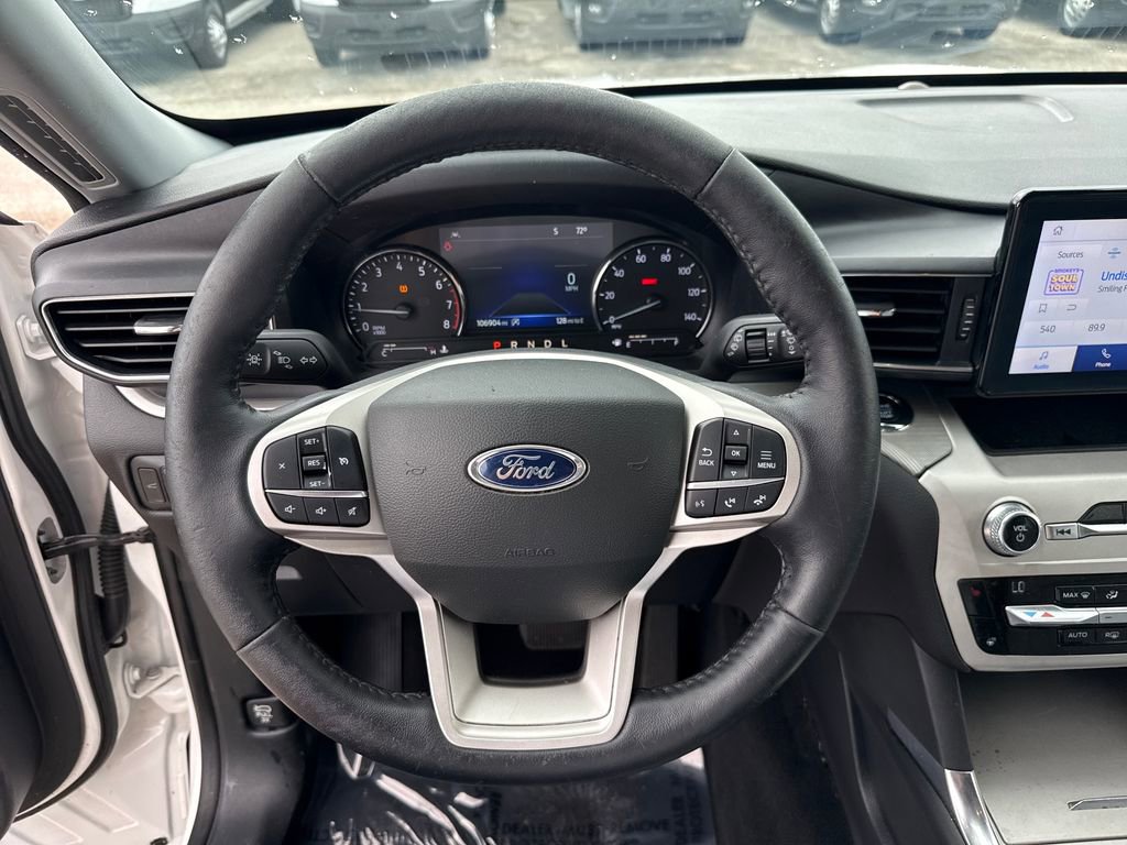 Certified 2021 Ford Explorer XLT w/ Equipment Group 202A RWD image 14