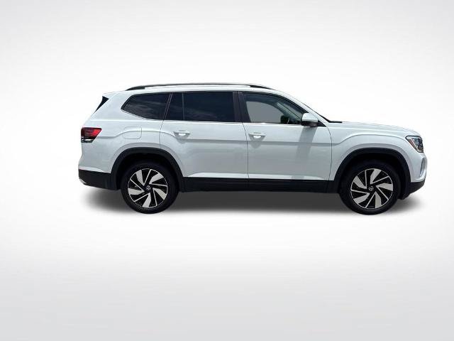 Used 2025 Volkswagen Atlas SE FWD image 4