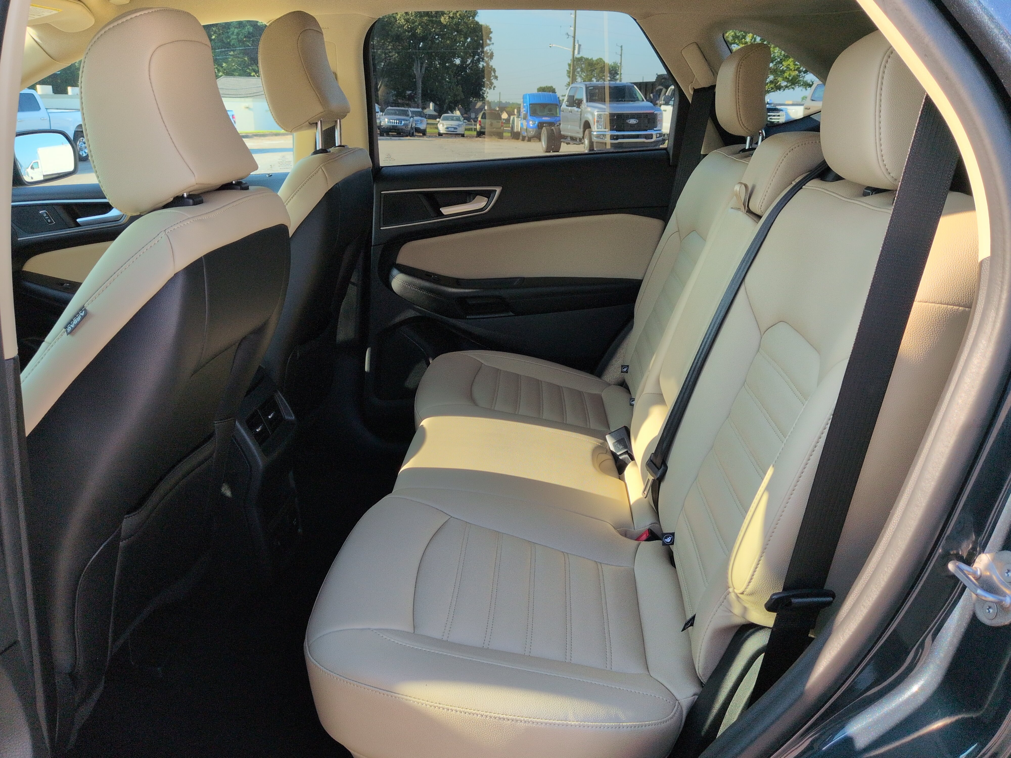 Certified 2024 Ford Edge SEL w/ Convenience Package AWD/4WD image 12