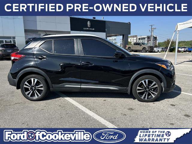 Used 2020 Nissan Kicks SR w/ SR Premium Package FWD image 3