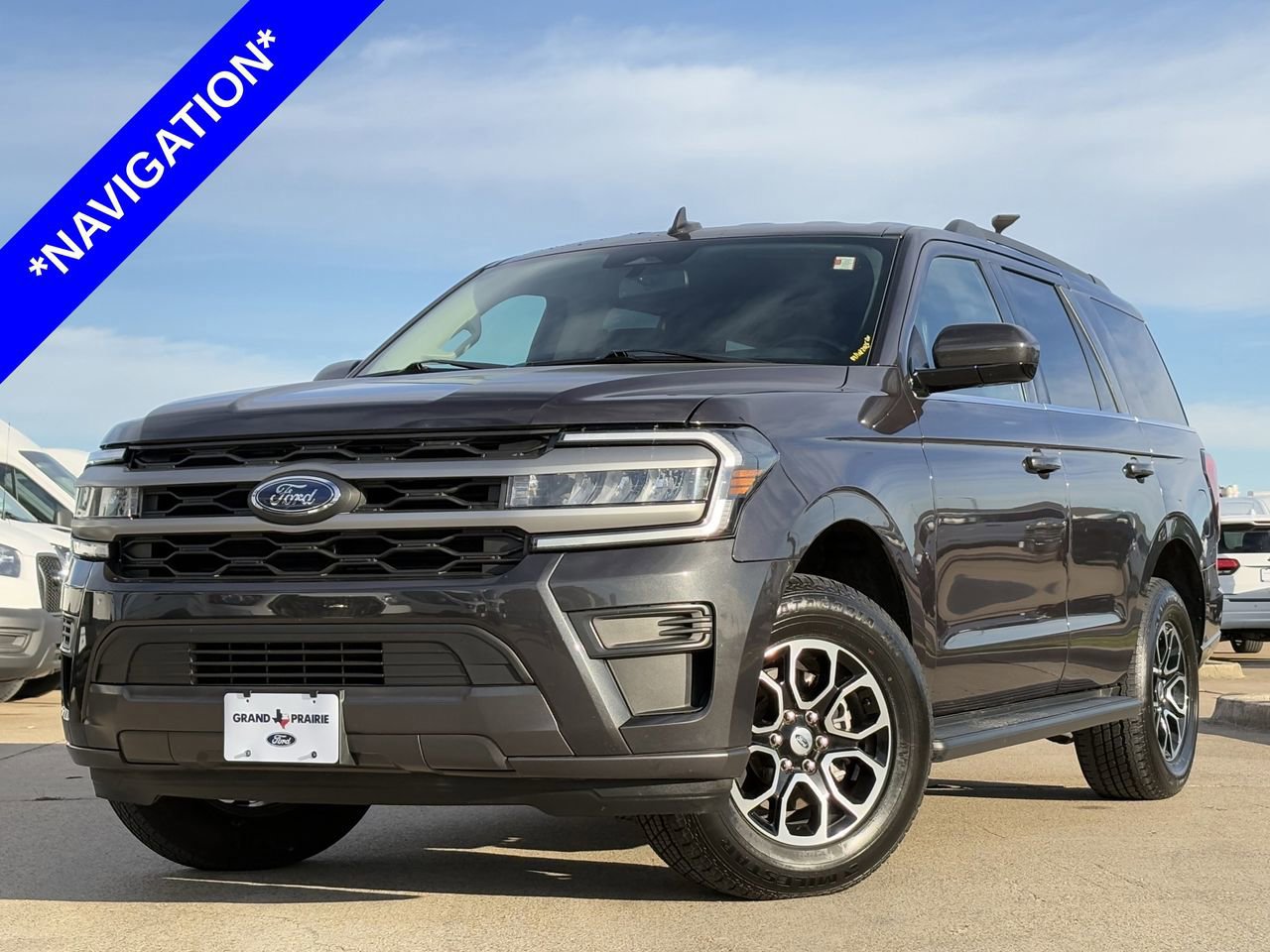 Certified 2024 Ford Expedition XLT image 2