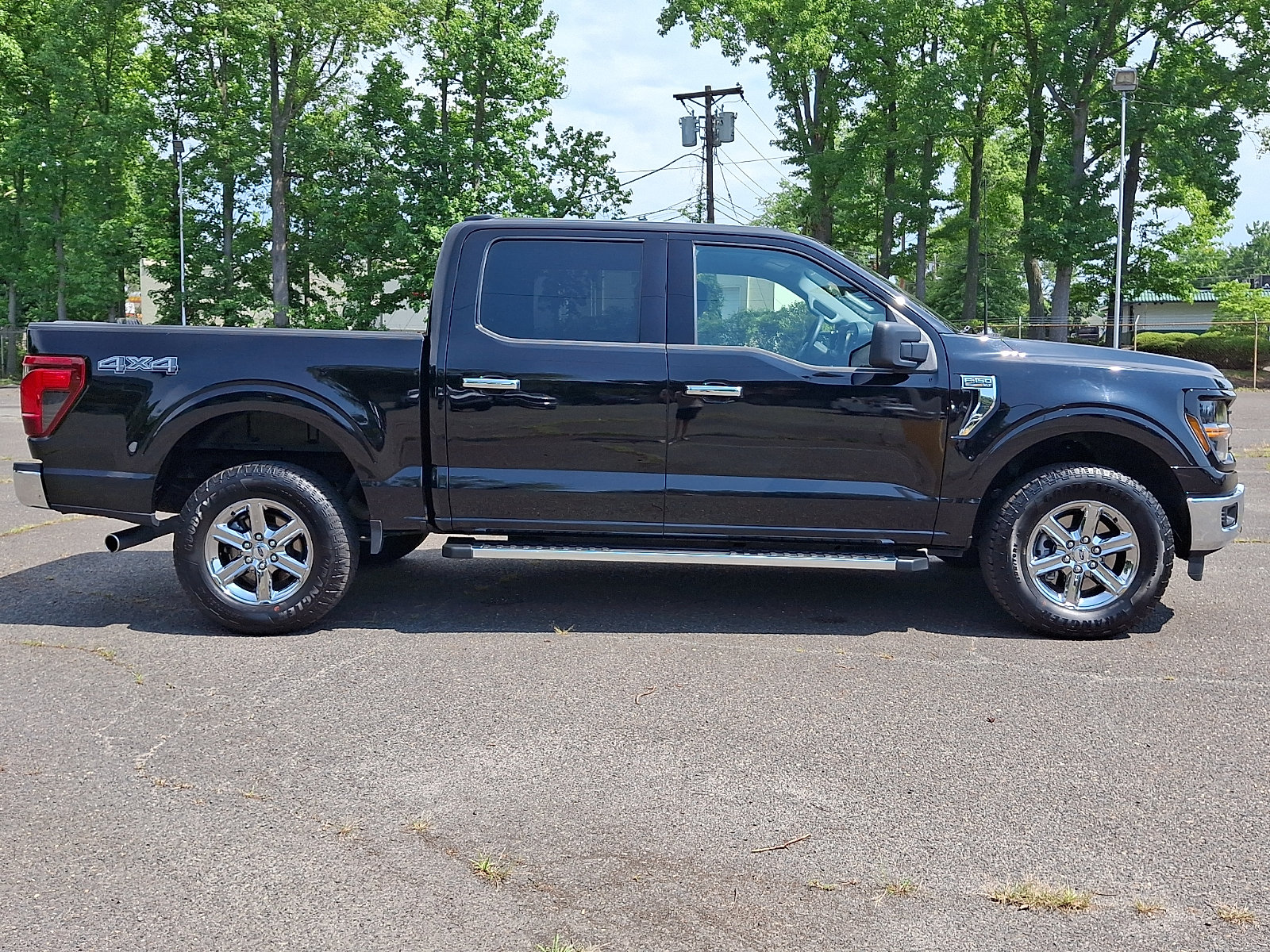 Certified 2025 Ford F150 XLT w/ Equipment Group 301A Standard AWD/4WD image 8
