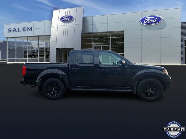 Used 2020 Nissan Frontier SV w/ Midnight Edition Floor Mats AWD/4WD image 2