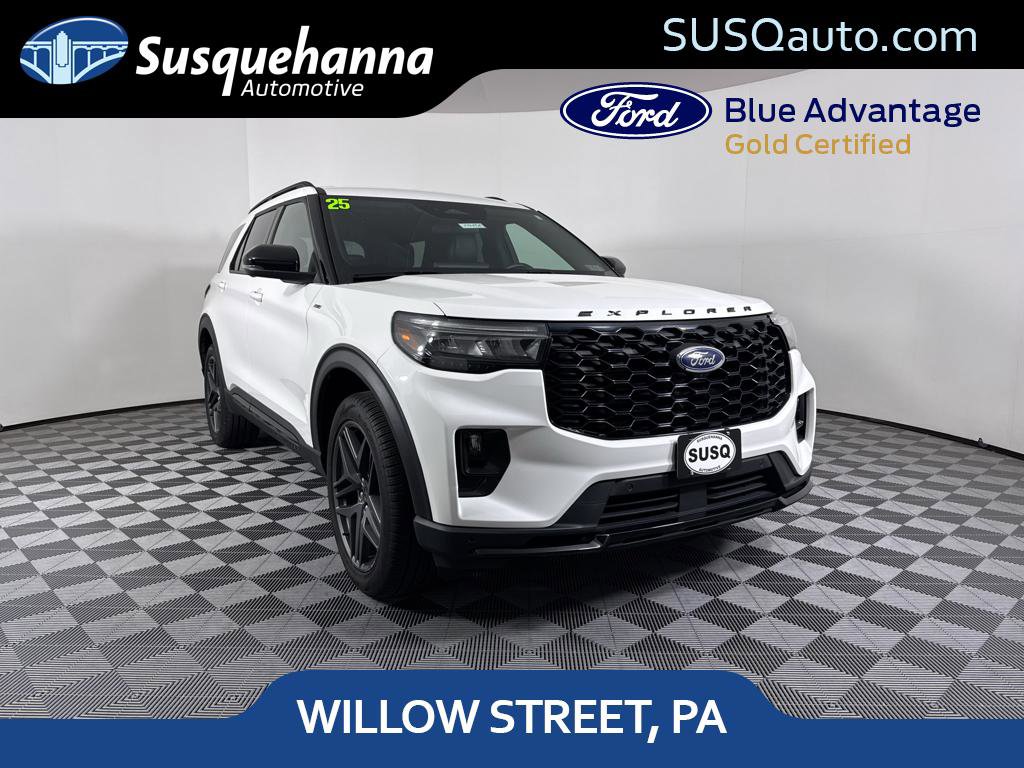 Certified 2025 Ford Explorer ST-Line w/ ST-Line Street Pack