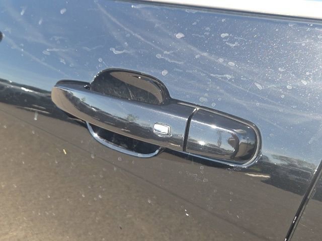 Used 2024 Chevrolet Equinox LT w/ Driver Convenience Package FWD image 22