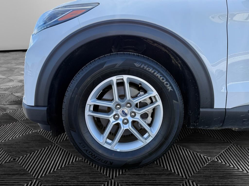 Certified 2025 Ford Explorer Active image 14