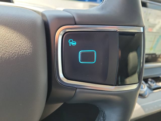 Certified 2025 Ford Expedition Active AWD/4WD image 6
