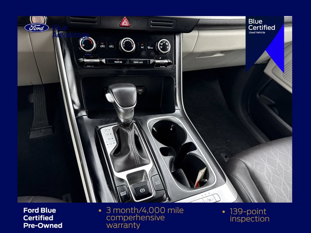 Used 2024 Kia Carnival LX FWD image 24