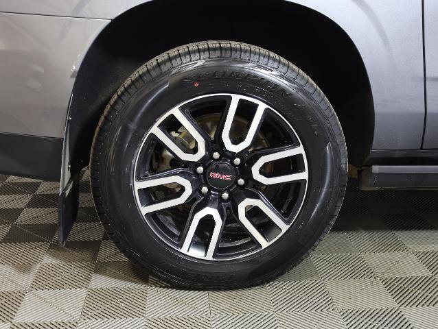 Used 2022 GMC Yukon XL AT4 w/ Technology Package image 26