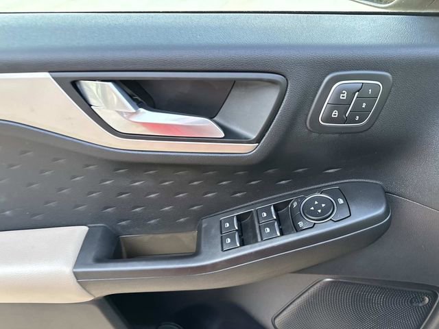 Certified 2020 Ford Escape SEL image 21