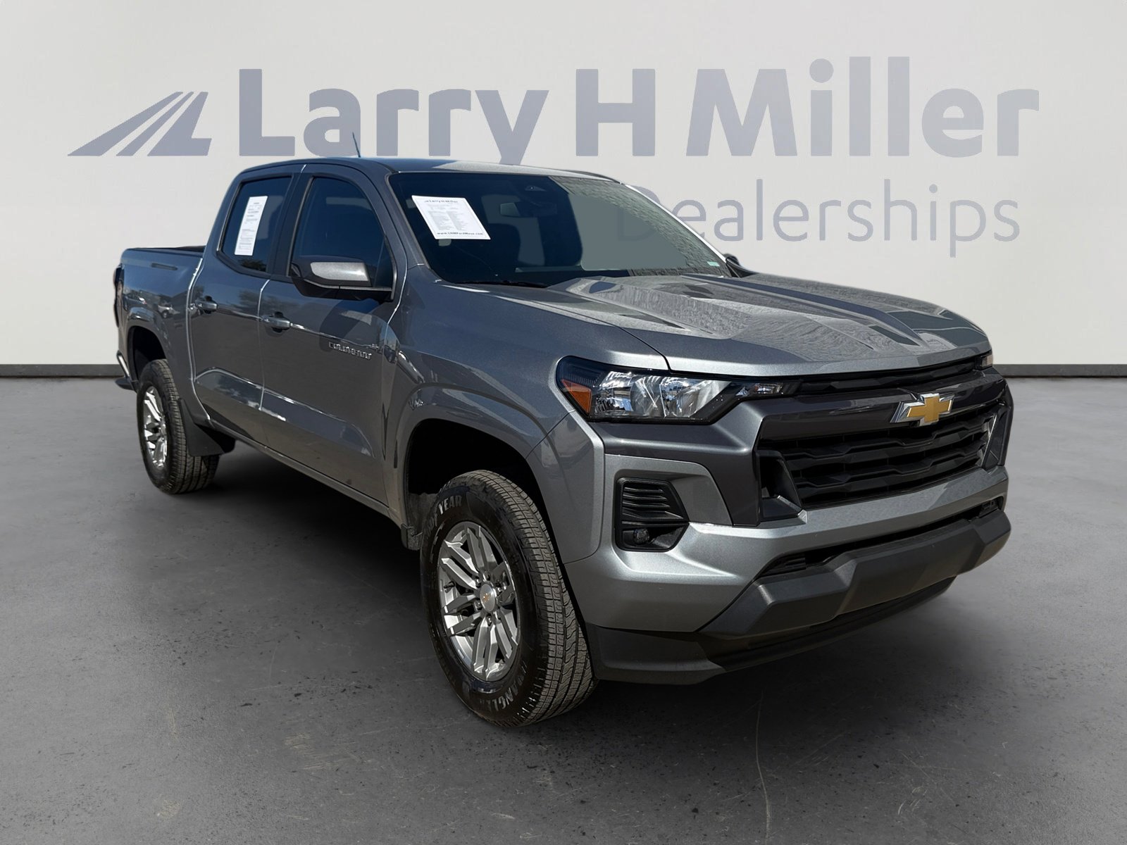 Used 2024 Chevrolet Colorado LT w/ LT Convenience Package image 7
