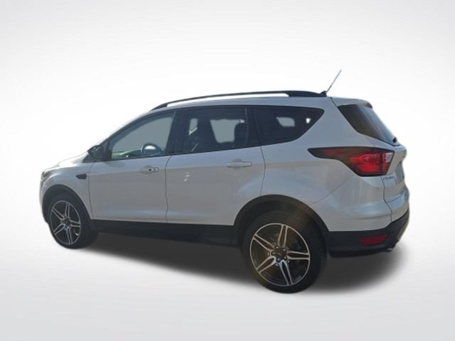 Certified 2019 Ford Escape SEL FWD image 4