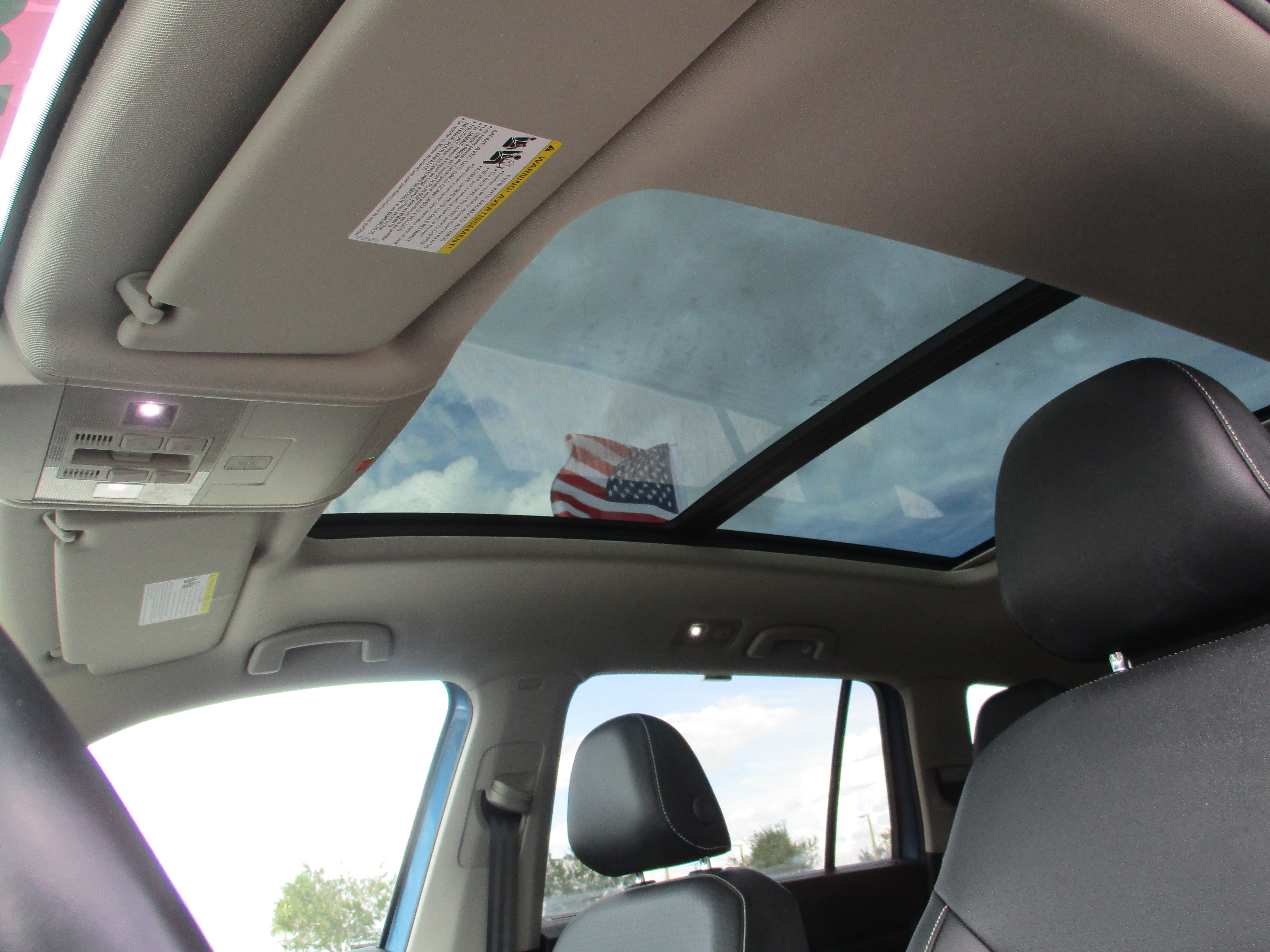 Used 2021 Volkswagen Atlas SEL image 19