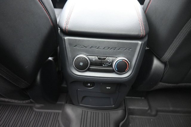 Certified 2025 Ford Explorer ST-Line AWD/4WD image 24