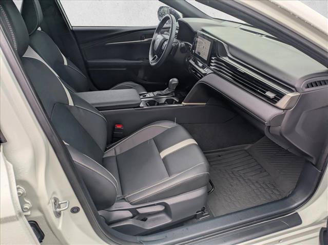 Used 2025 Toyota Camry SE w/ Convenience Package FWD image 18