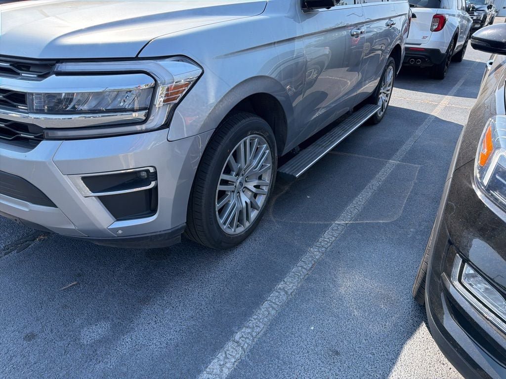 Certified 2024 Ford Expedition Limited RWD image 2