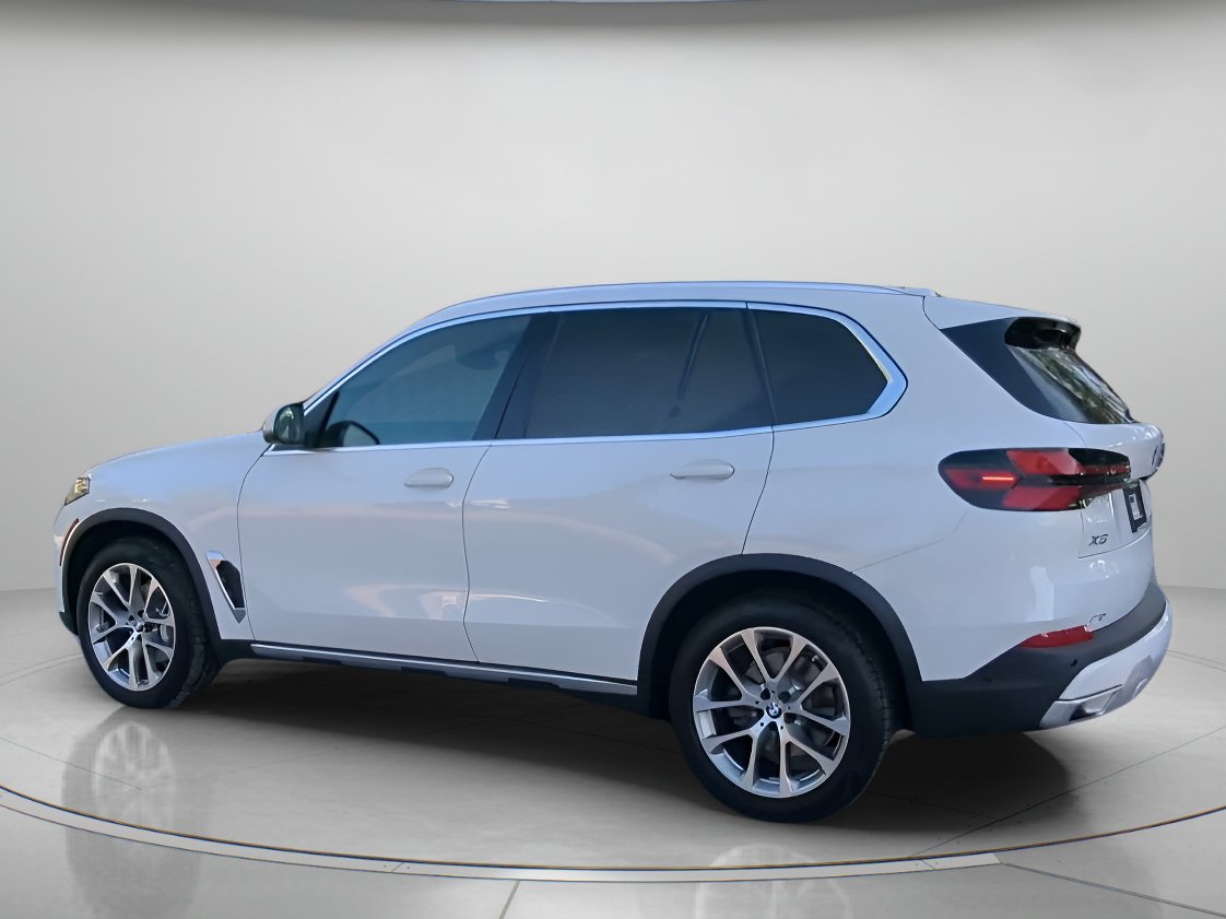 Used 2025 BMW X5 xDrive40i w/ Premium Package AWD/4WD image 16
