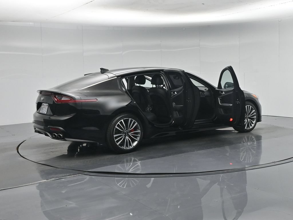 Used 2019 Kia Stinger Premium RWD image 5