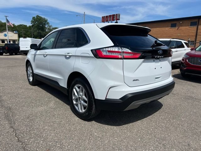 Certified 2024 Ford Edge SEL w/ Convenience Package AWD/4WD image 6