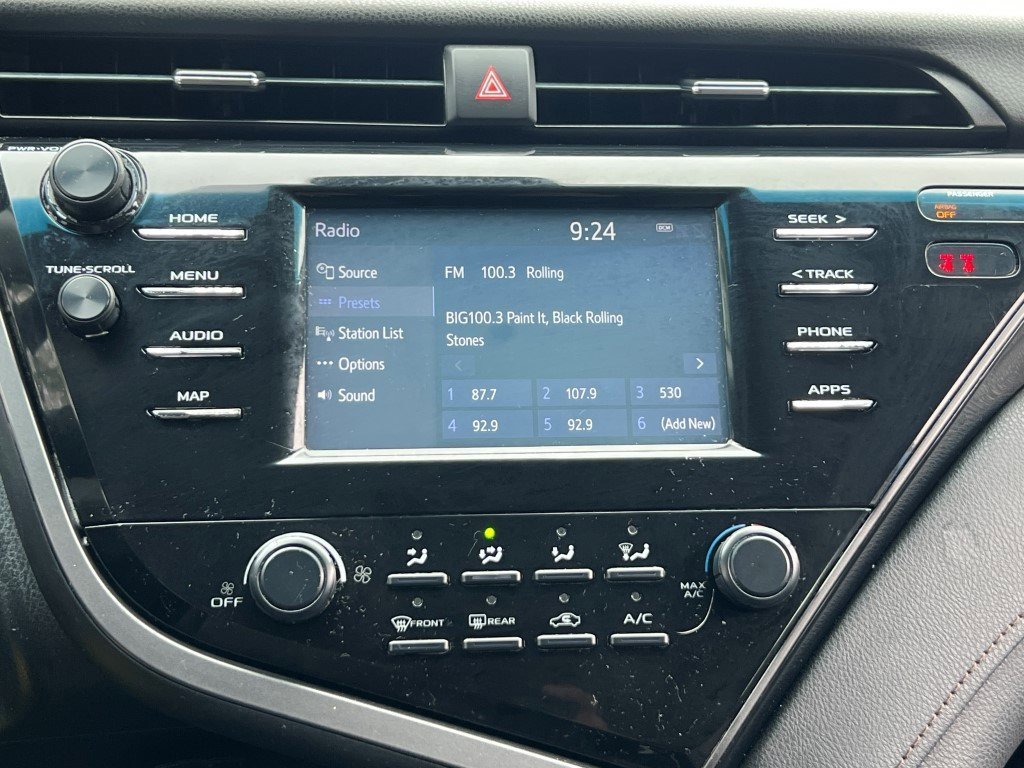 Used 2019 Toyota Camry LE image 16