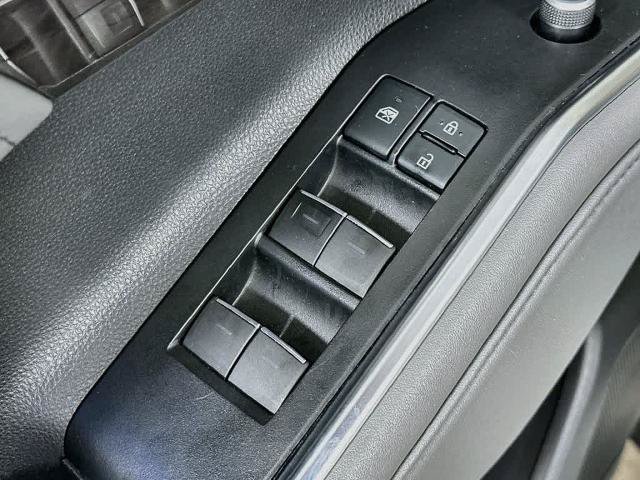 Used 2021 Toyota Highlander Limited FWD image 31