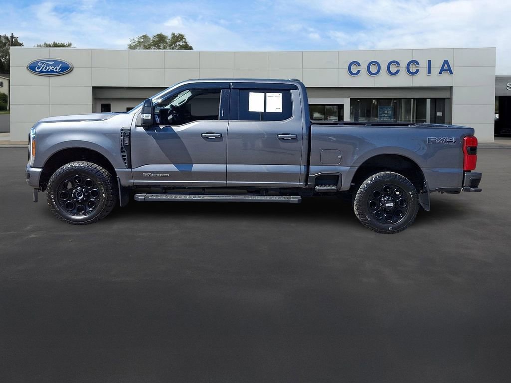 Certified 2023 Ford F250 Lariat w/ Black Appearance Package image 2