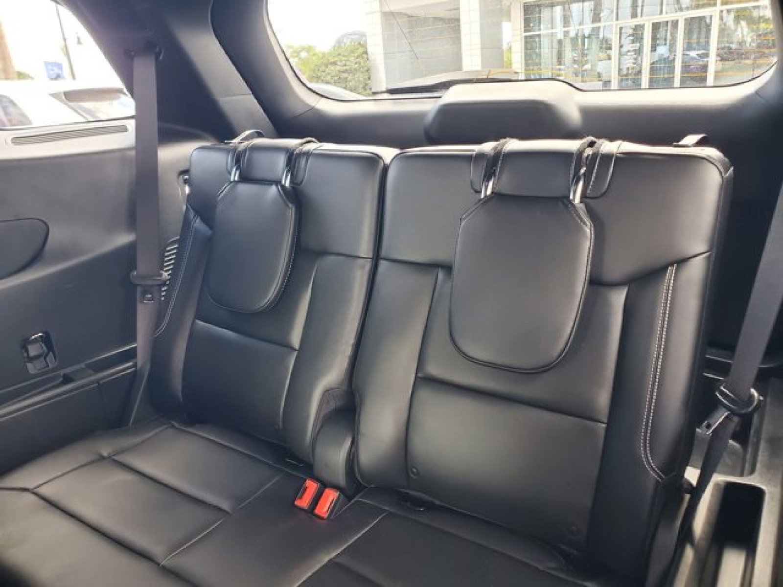 Certified 2020 Ford Explorer ST w/ Premium Technology Package image 29