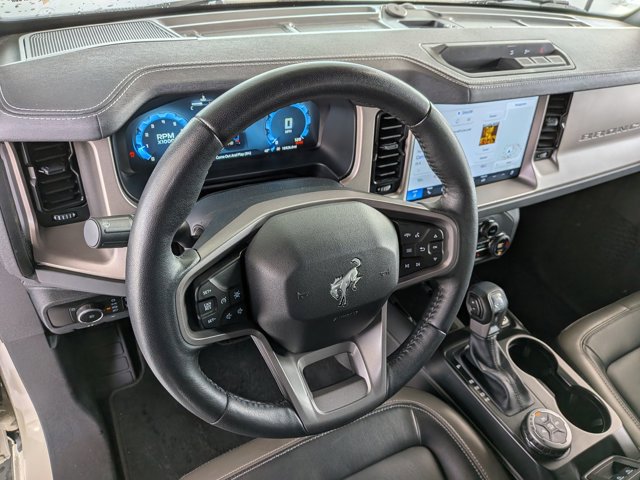 Certified 2025 Ford Bronco Outer Banks AWD/4WD image 14