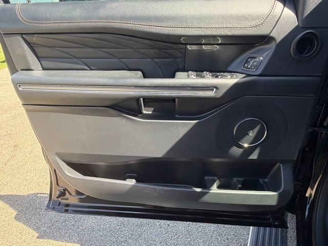 Certified 2024 Ford Expedition Platinum AWD/4WD image 24