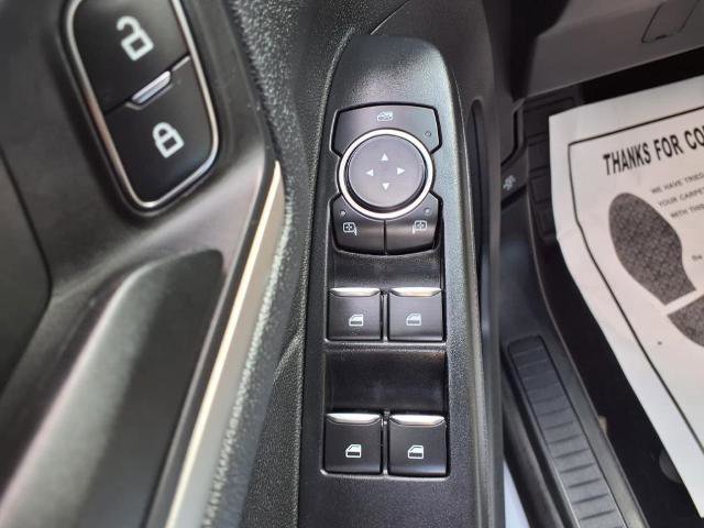 Certified 2022 Ford Escape SE w/ SE Sport Appearance Package image 16