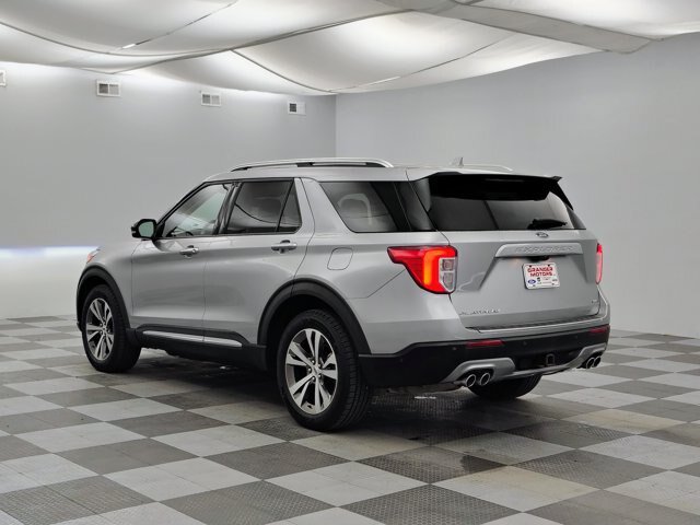 Certified 2020 Ford Explorer Platinum w/ Premium Technology Package AWD/4WD image 10