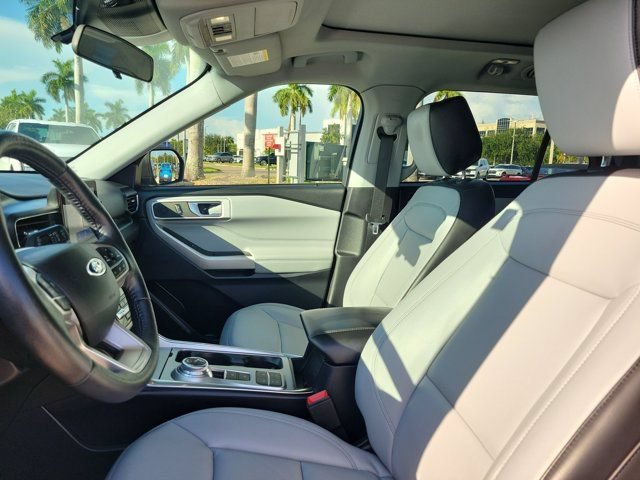 Certified 2021 Ford Explorer XLT w/ Equipment Group 202A RWD image 26