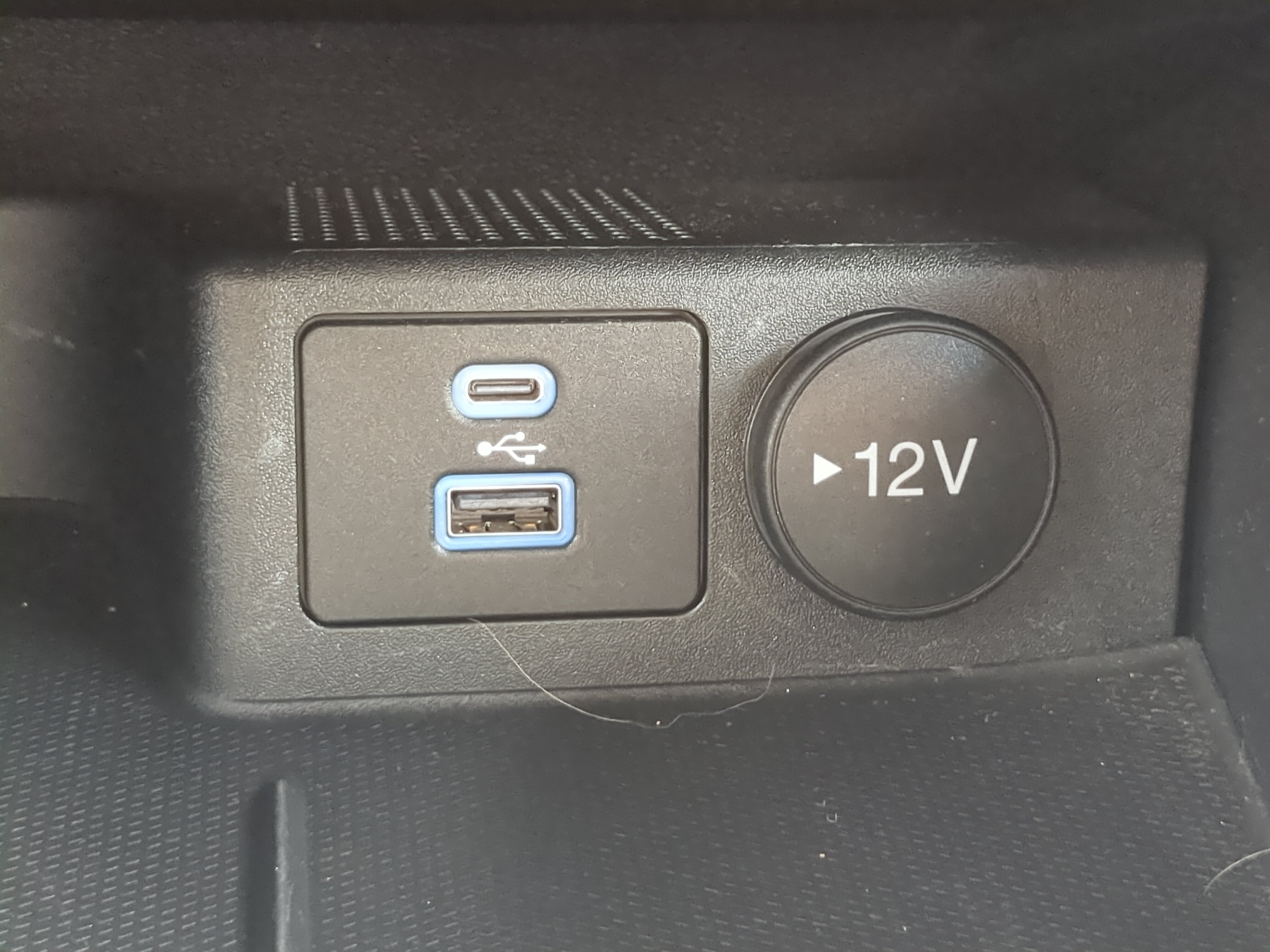 Certified 2022 Ford Escape S FWD image 19