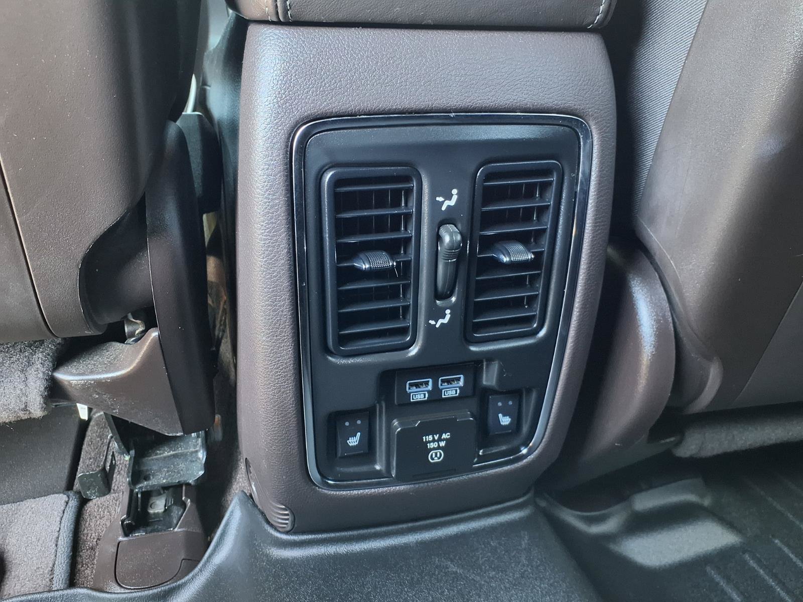 Used 2019 Jeep Grand Cherokee Overland AWD/4WD image 18