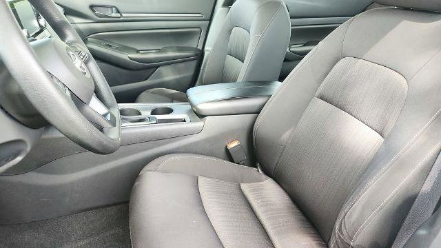 Used 2024 Nissan Altima 2.5 S image 11