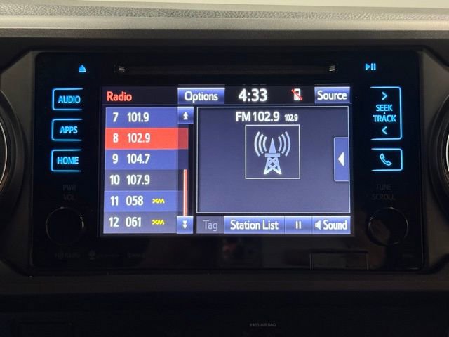 Used 2019 Toyota Tacoma TRD Sport AWD/4WD image 28