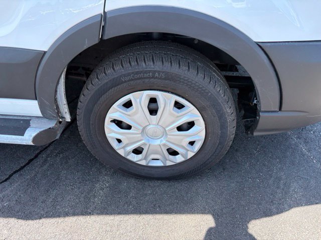Certified 2025 Ford Transit 250 Low Roof w/ Exterior Upgrade Package RWD image 9