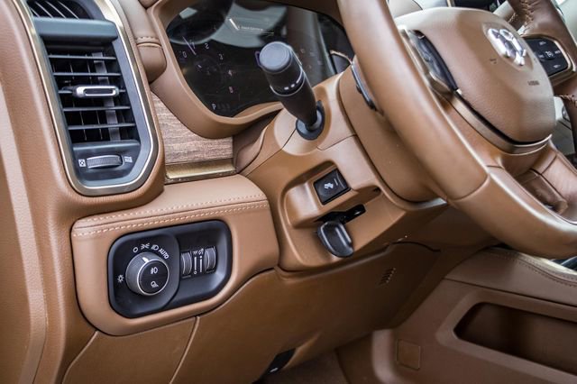 Used 2024 RAM 3500 Limited image 32