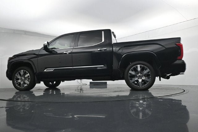 Used 2024 Toyota Tundra Capstone AWD/4WD image 36