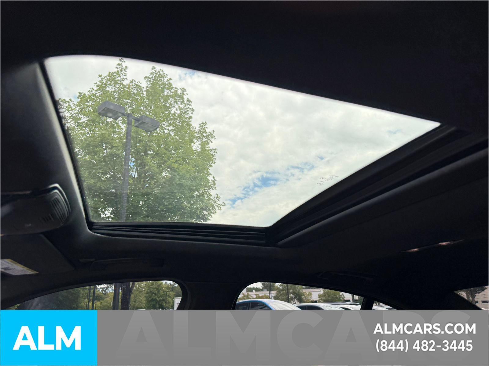 Used 2021 BMW 330i Sedan RWD image 14