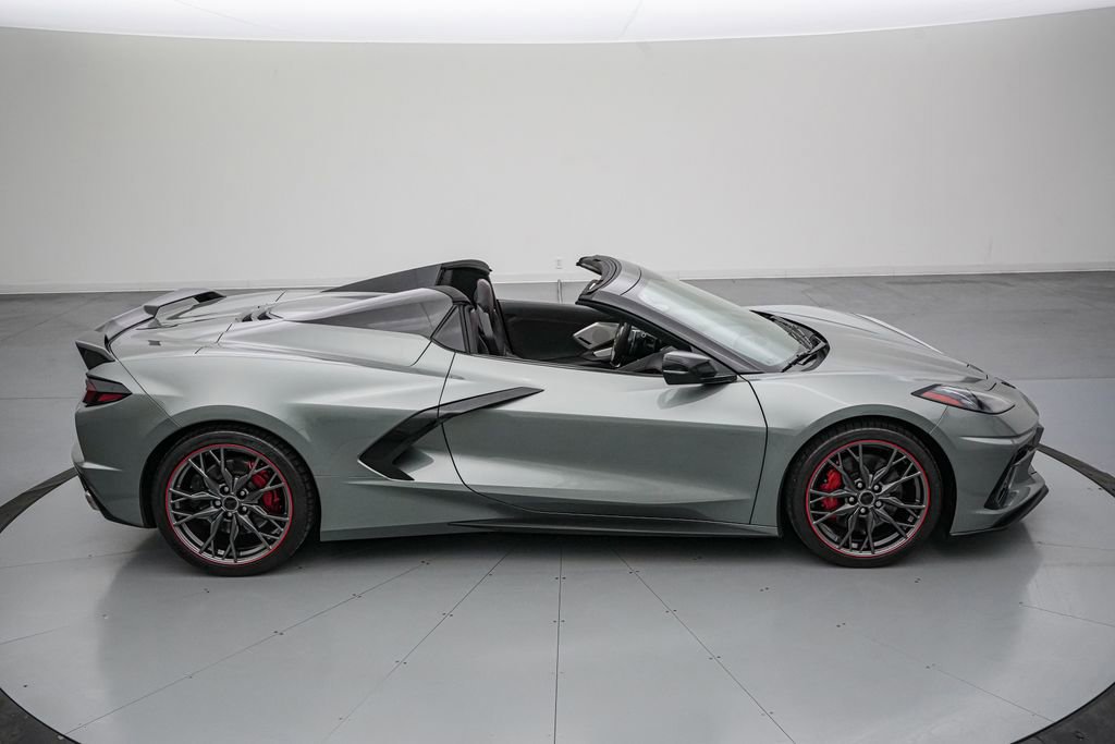 Used 2022 Chevrolet Corvette Stingray Premium Conv w/ Z51 Performance Package image 8