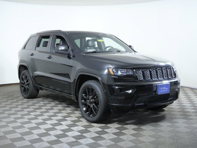 Used 2018 Jeep Grand Cherokee Altitude AWD/4WD image 1