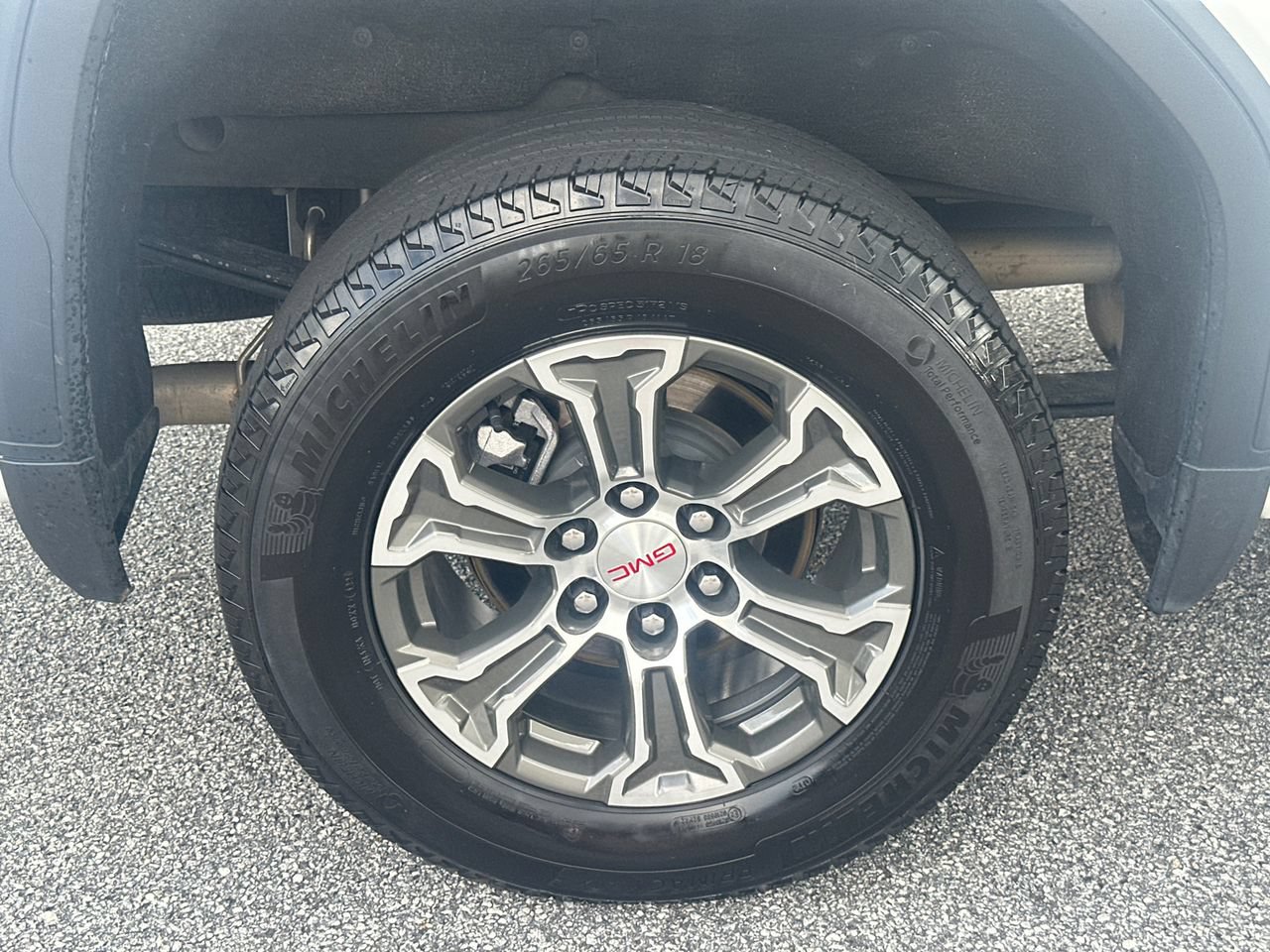 Used 2025 GMC Sierra 1500 SLT RWD image 19