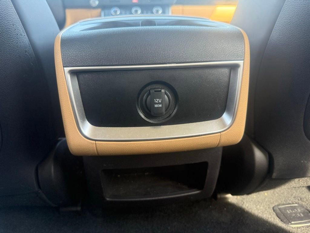 Used 2024 Kia Carnival LX FWD image 30