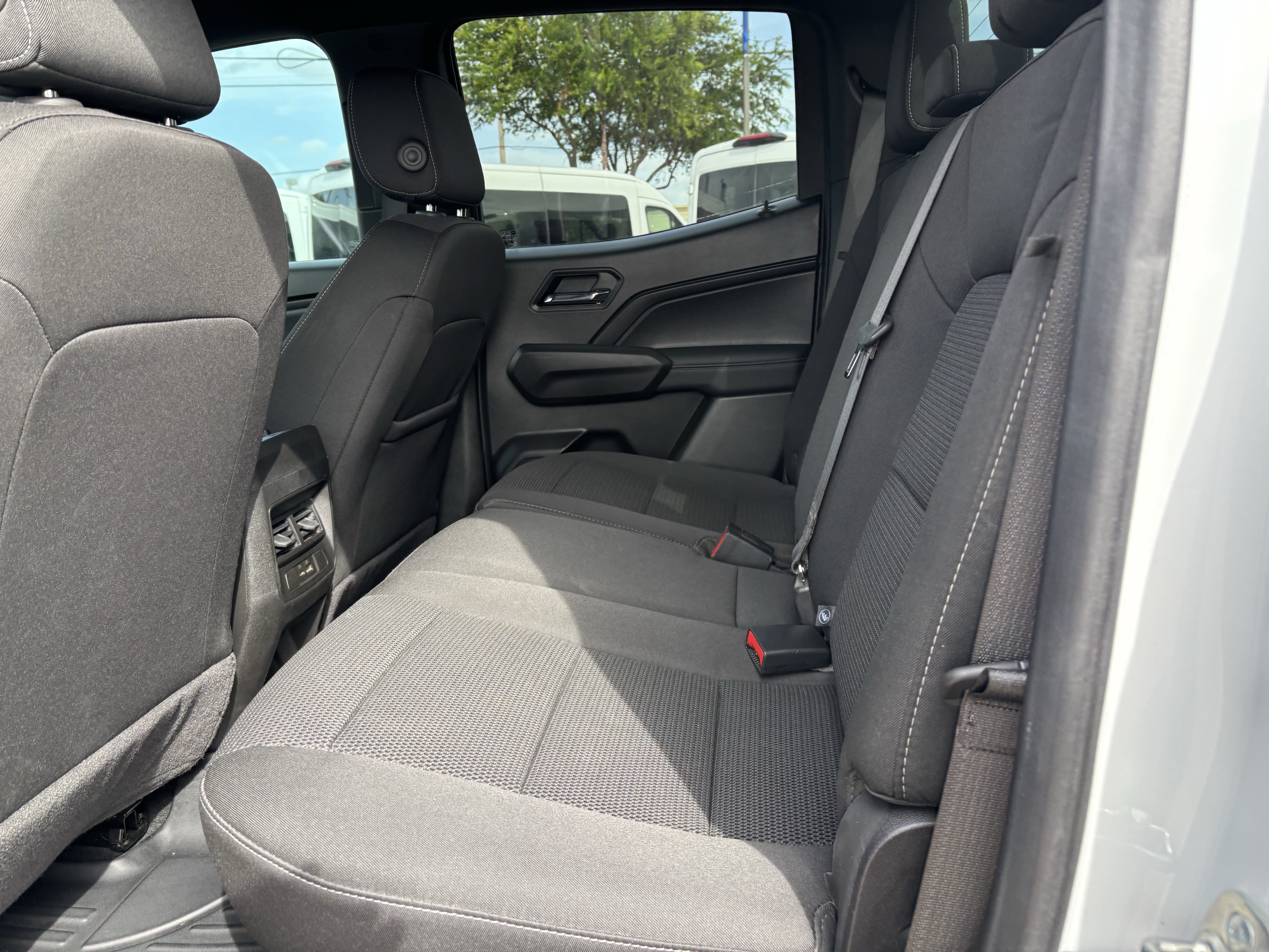 Used 2025 GMC Canyon Elevation w/ Convenience Package RWD image 15