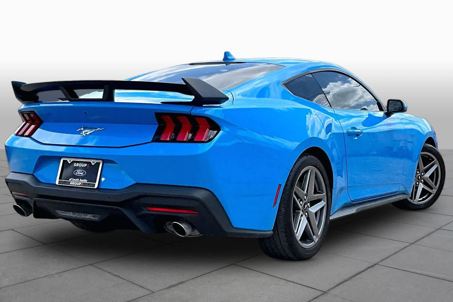 Certified 2025 Ford Mustang Coupe RWD image 13
